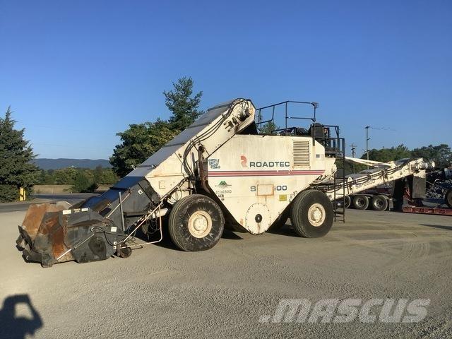 Roadtec SB2500 Stroje pro přepravu materiálů