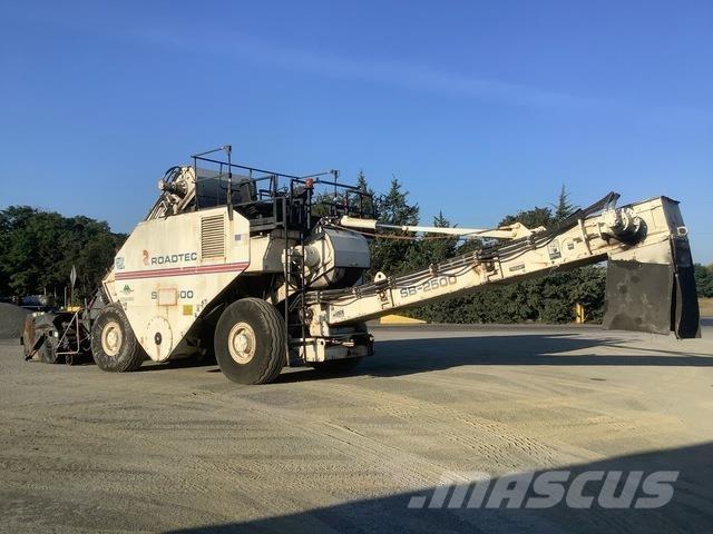 Roadtec SB2500 Stroje pro přepravu materiálů