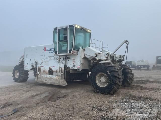 Roadtec SX6E Půdní kompaktory