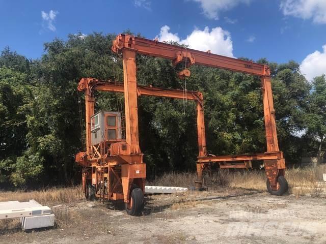  Ropco I440T Mostové a portálové jeřáby