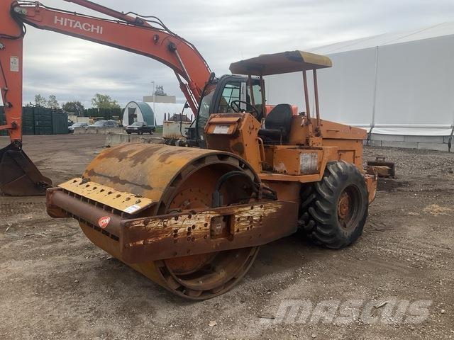 Sakai SV70TF Tahačové válce