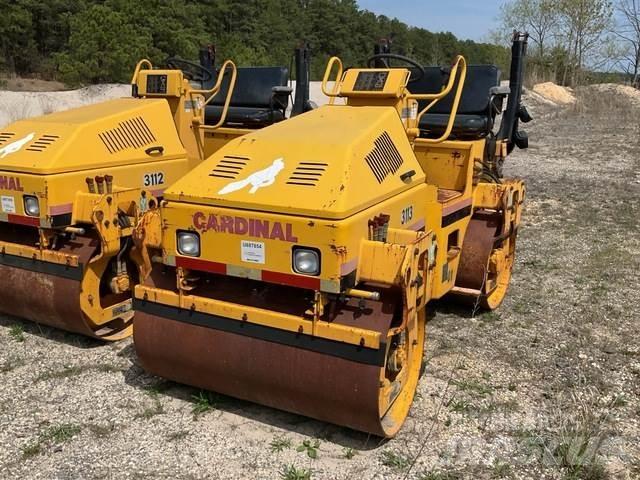 Sakai SW330 Tandemové válce