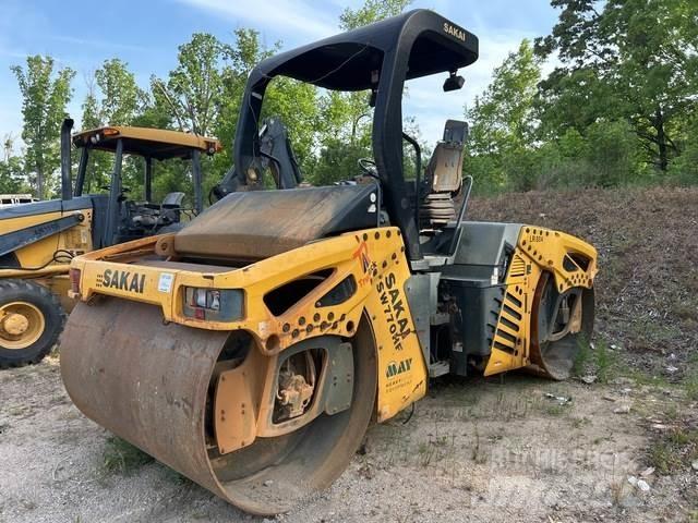 Sakai SW770HF Tandemové válce