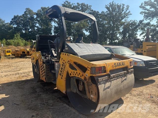 Sakai SW770HF Tahačové válce