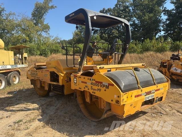 Sakai SW990-1 Tandemové válce