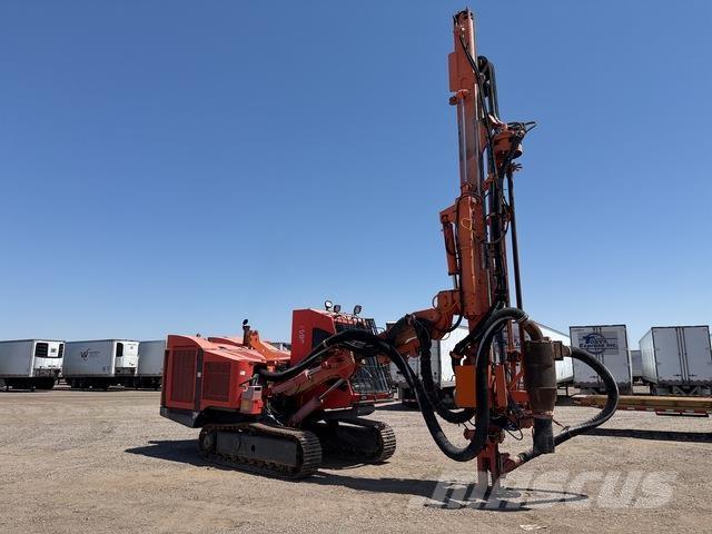 Sandvik DP1500 Povrchové vrtací stroje