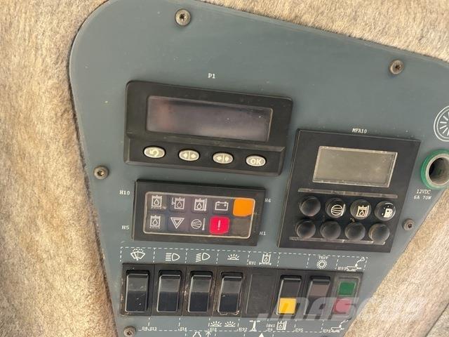 Sandvik DP900 Povrchové vrtací stroje