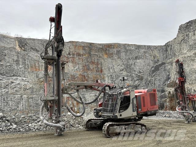 Sandvik DX800R Povrchové vrtací stroje