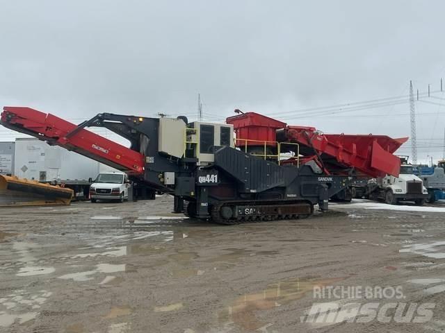 Sandvik QH441 Drtící zařízení