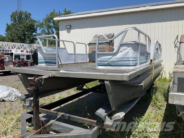  Sea Hunt Pracovní lodě, bárky a pontony