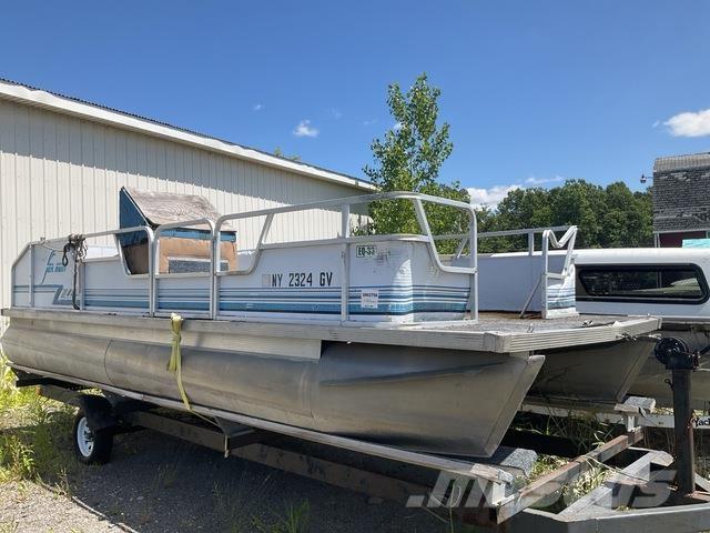  Sea Hunt Pracovní lodě, bárky a pontony