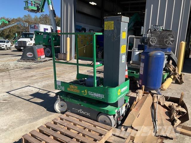 SkyJack SJ16 Vertikální sloupové výtahy