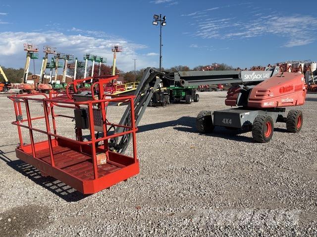 SkyJack SJ45T Teleskopické plošiny