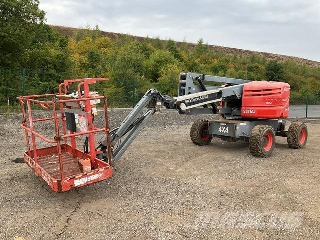 SkyJack SJ51AJ Kloubové plošiny