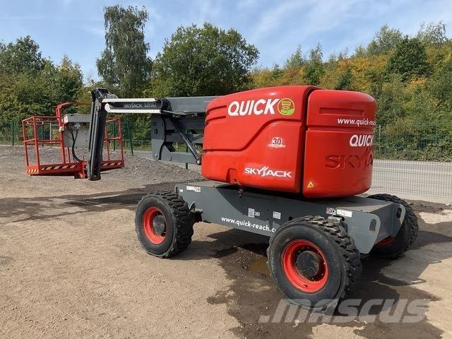 SkyJack SJ51AJ Kloubové plošiny