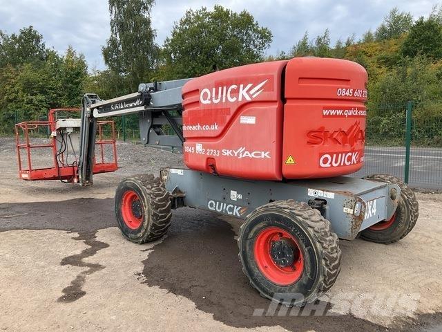 SkyJack SJ51AJ Kloubové plošiny