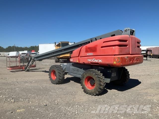 SkyJack SJ66T Teleskopické plošiny