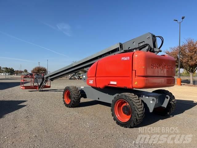 SkyJack SJ86T Kloubové plošiny