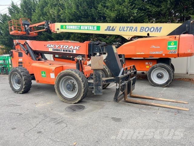 SkyTrak 10054 Teleskopické manipulátory