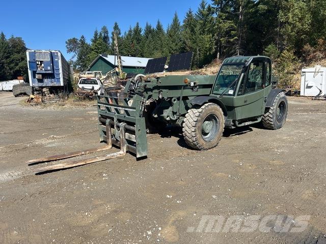 SkyTrak MMV Teleskopické manipulátory