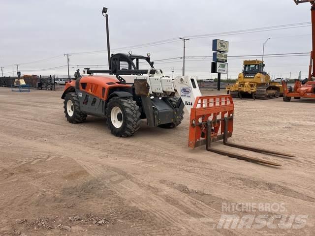 Snorkel SR1054 Teleskopické manipulátory