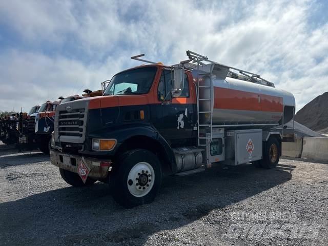 Sterling L7500 Cisternové vozy