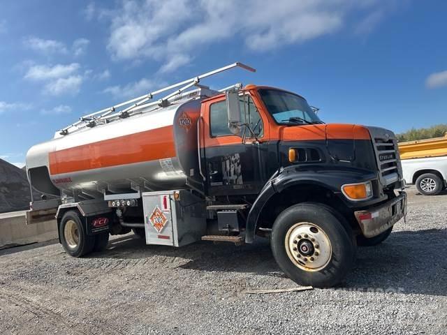 Sterling L7500 Cisternové vozy