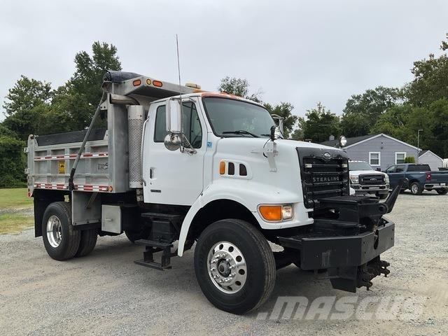 Sterling L7500 Sklápěče