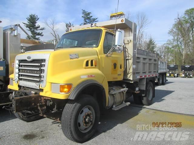 Sterling L8500 Sklápěče