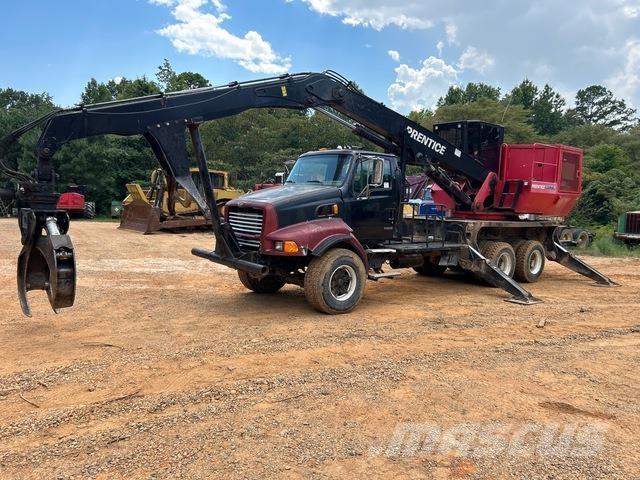 Sterling L8513 Vozy na přepravu kmenů