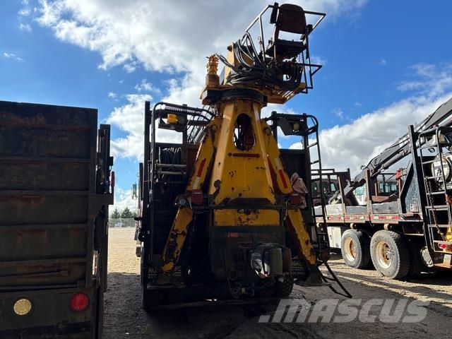 Sterling L9500 Klešťové drapáky