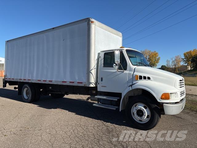 Sterling M7500 Skříňová nástavba