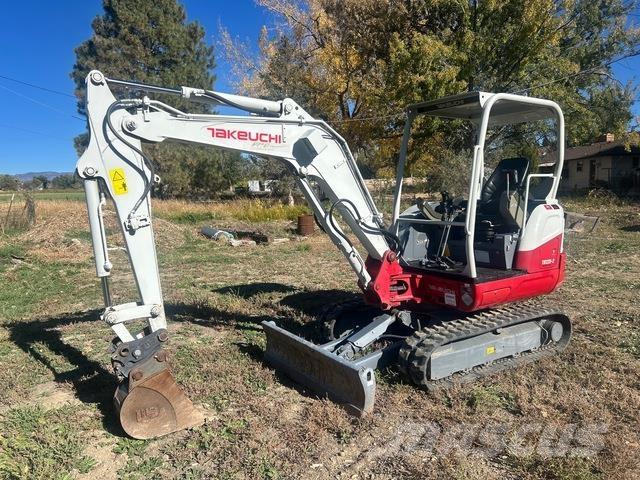 Takeuchi TB235 Pásová rýpadla