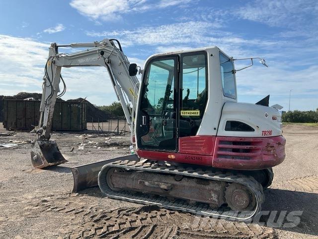 Takeuchi TB290 Pásová rýpadla