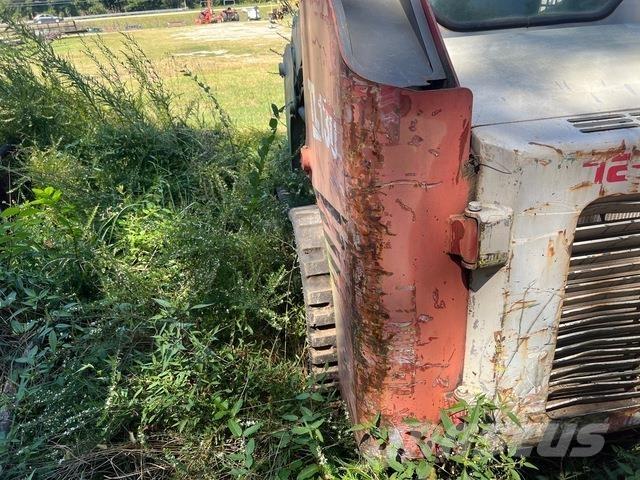 Takeuchi TL130 Smykem řízené nakladače