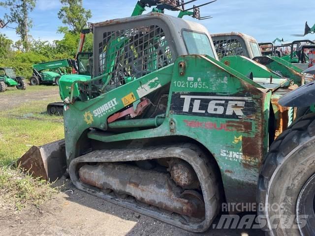 Takeuchi TL6R Smykem řízené nakladače