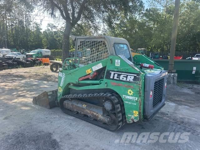 Takeuchi TL6R Smykem řízené nakladače