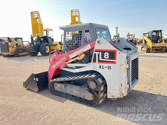 Takeuchi TL8 Smykem řízené nakladače