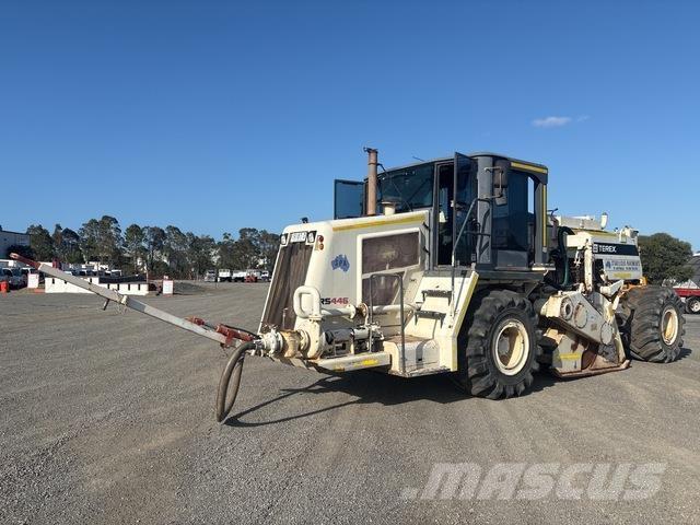 Terex  Půdní kompaktory