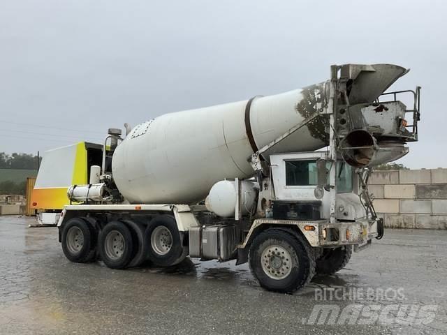 Terex Advance Další