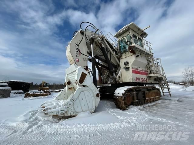 Terex RH120E Bagry s přední lopatou