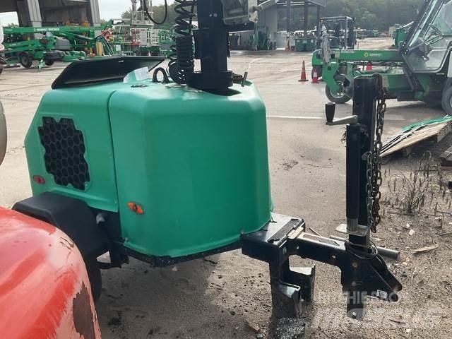 Terex RL4 Osvětlovací stožáry
