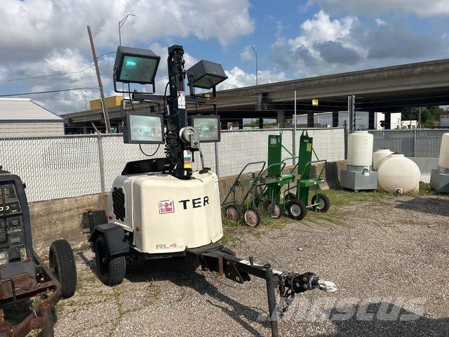 Terex RL4 Osvětlovací stožáry