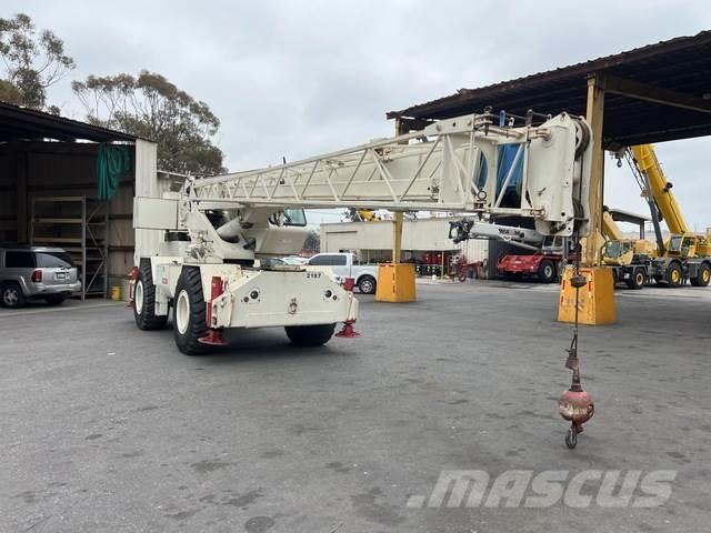 Terex RT 230 Jeřáby pro těžký terén