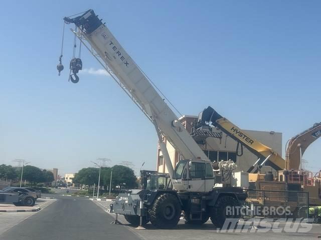 Terex RT555 Jeřáby pro těžký terén