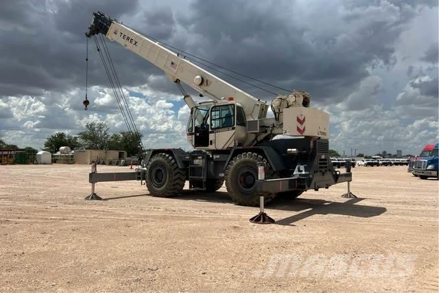 Terex RT555-2 Jeřáby pro těžký terén