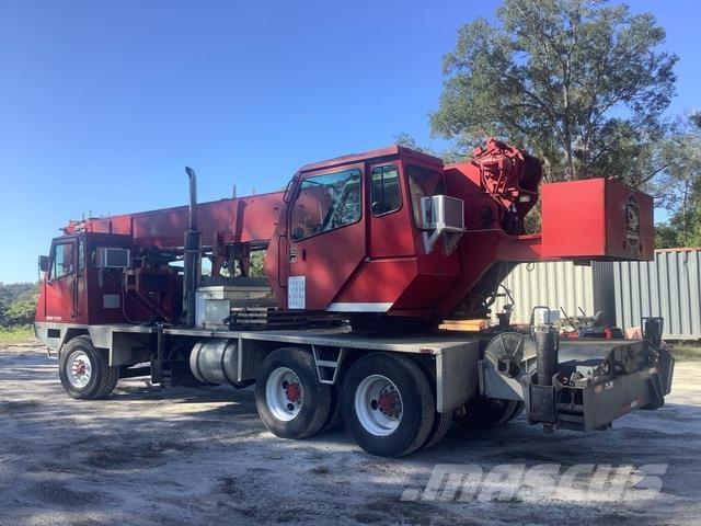 Terex T230 Pásové jeřáby