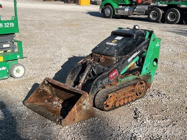 Toro 22323G Smykem řízené nakladače