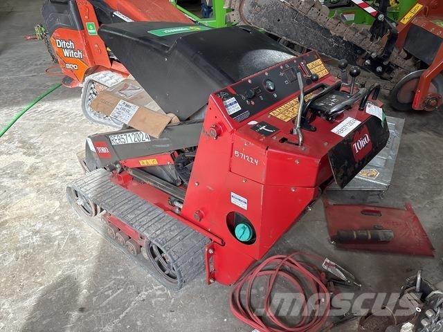 Toro 22324 Smykem řízené nakladače