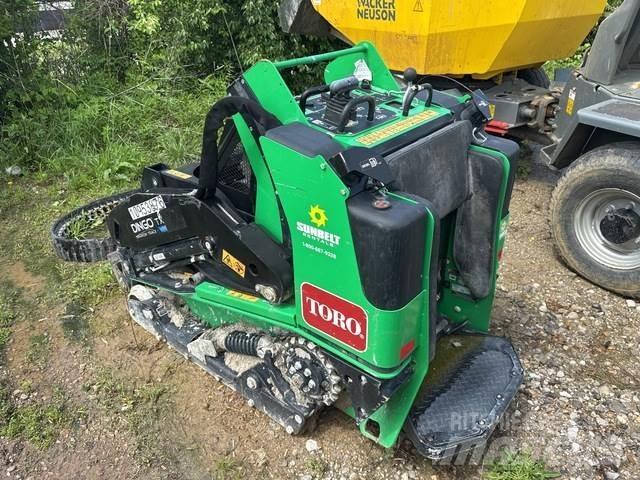 Toro 22327G Smykem řízené nakladače